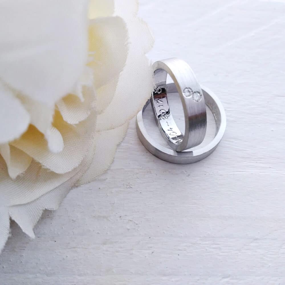 Coppia Fedine Piatte Con Diamanti Flores Gioielli