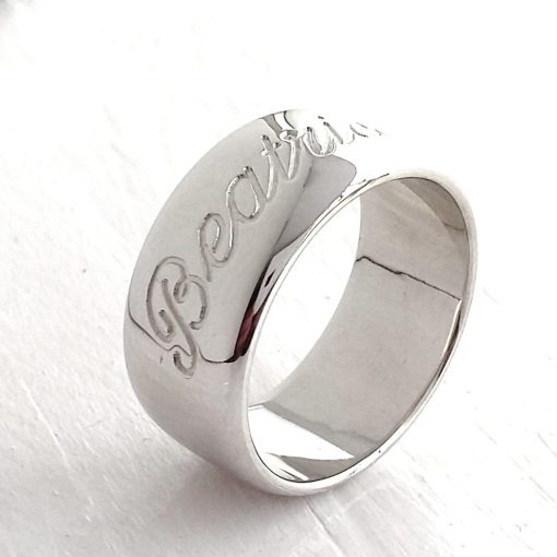 Anello bombato in argento 925 con la tua frase incisa - immagine 3