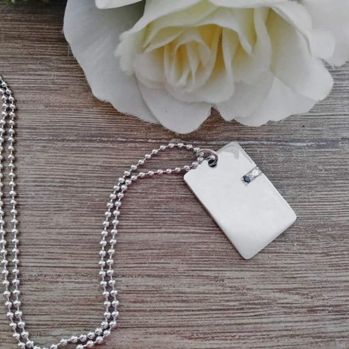 Collana con piastrina e diamanti - immagine 2