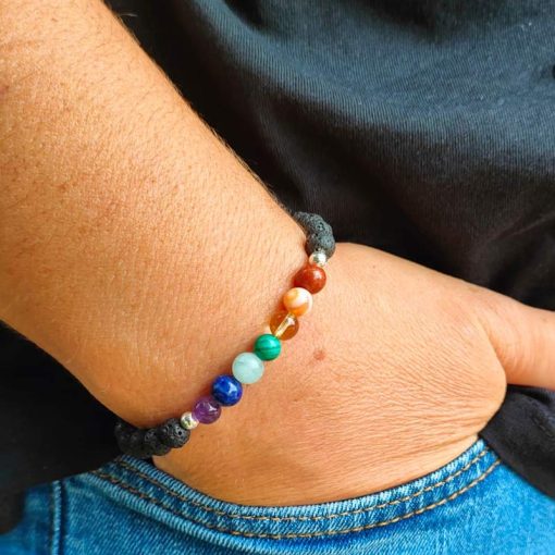 Bracciale Chakra con pietra lavica e 7 pietre naturali