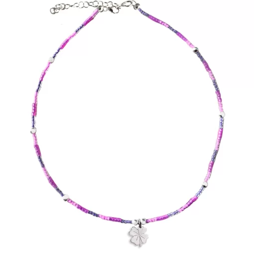 Collana con perline colorate e quadrifoglio