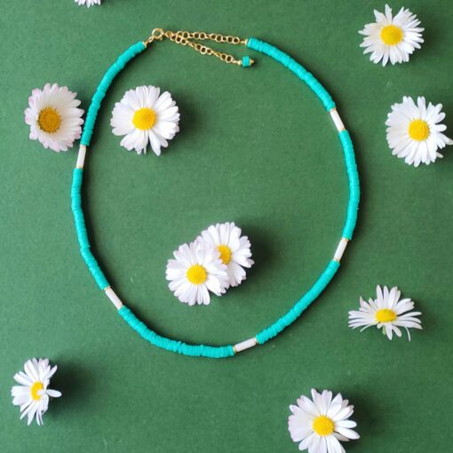 Collana in argento dorato con perline Heishi e Madreperla